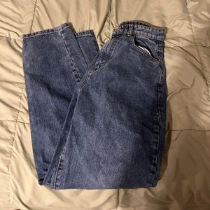 mom jeans
